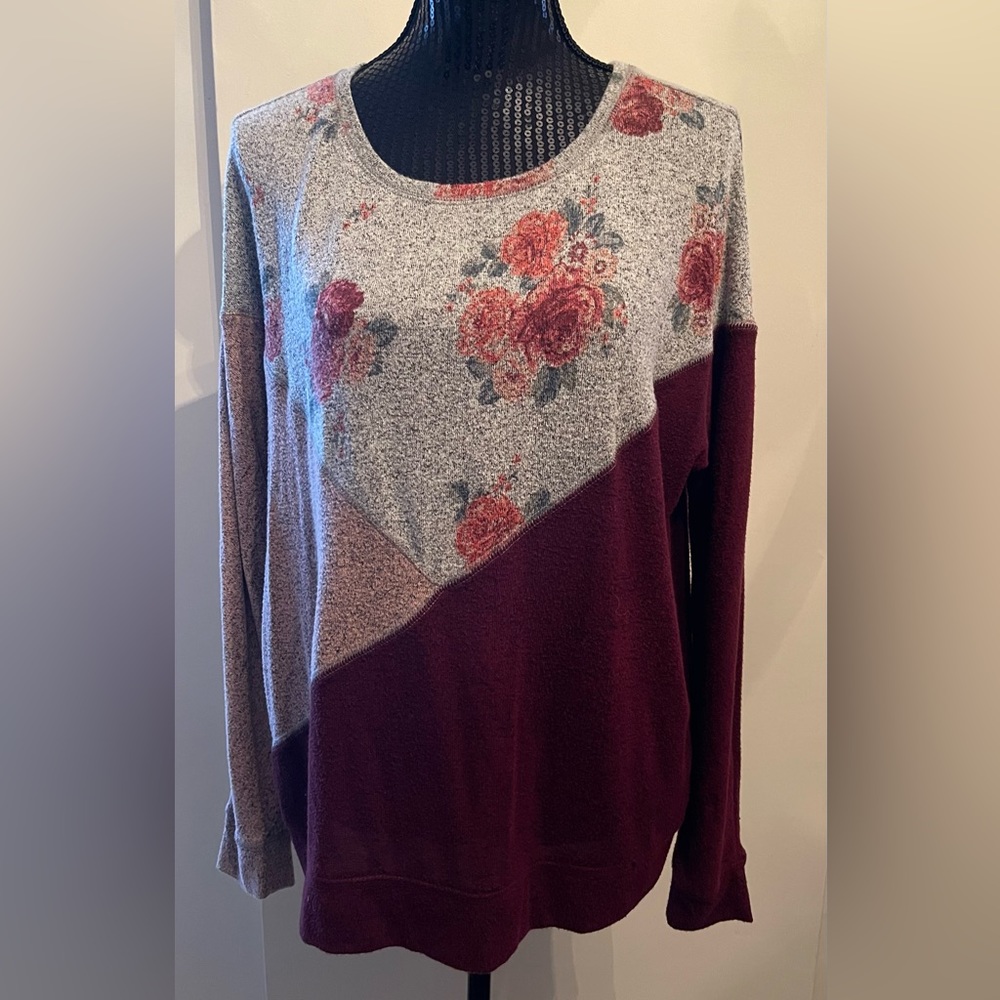 Maurice’s  Multi Colour Floral Print Light Knit Sweater Size Large